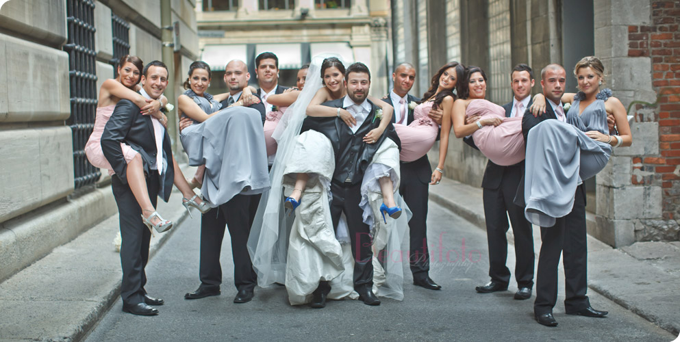 The bride and groom panoramic shot of the entire bridal party. This photo was shot at the streets on downtown montreal